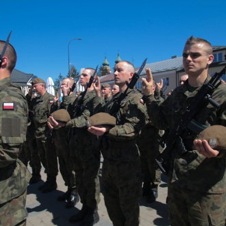 54 ochotników Wojsk Obrony Terytorialnej złożyło uroczystą przysięgę