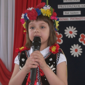 Przedszkolaki śpiewały patriotyczne piosenki