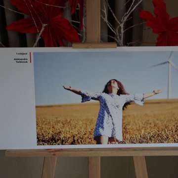 W Gminnym Ośrodku Kultury w Podhorcach można oglądać wystawę „Farmy wiatrowe w obiektywie”